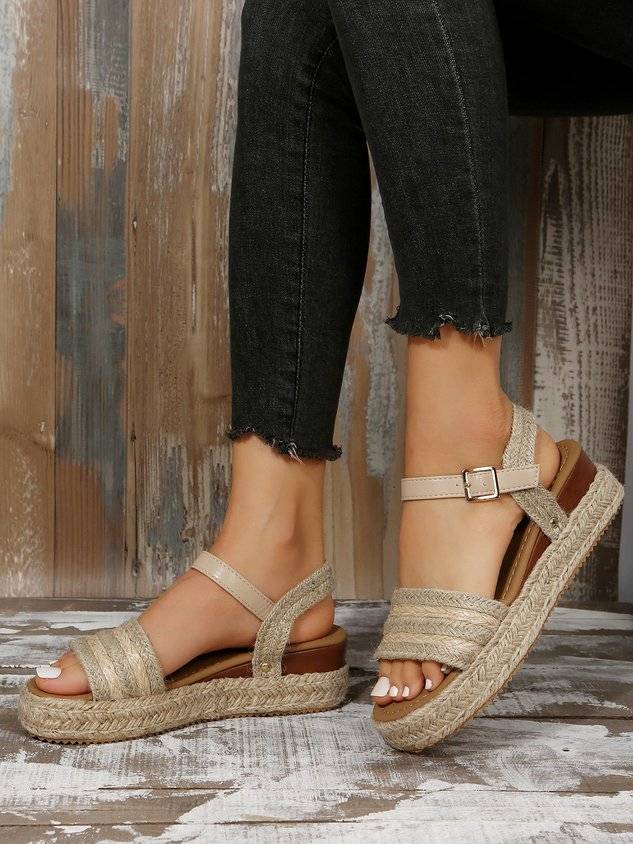 Beach Resort Style Rope and Straw Platform Sandals