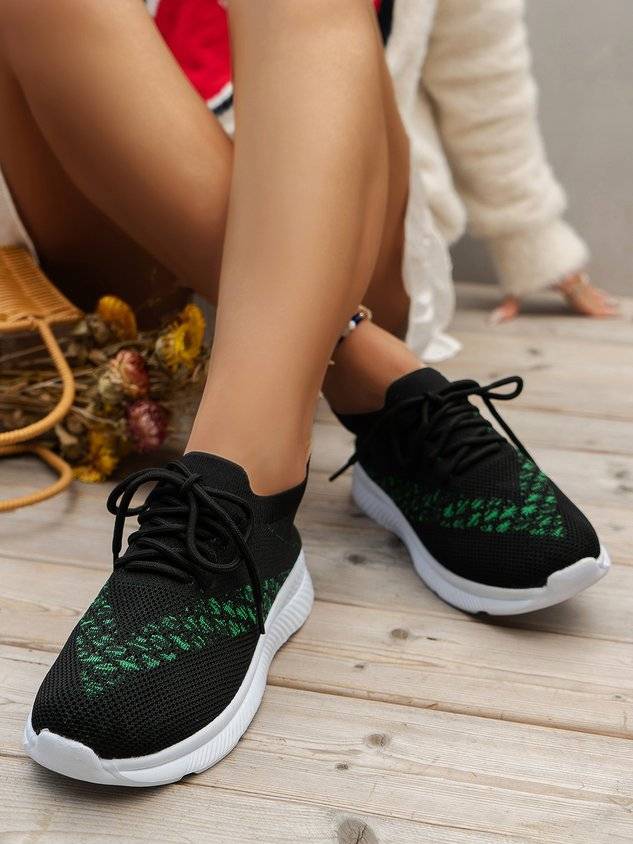 Breathable Color Block Slip On Sports Flyknit Sneakers