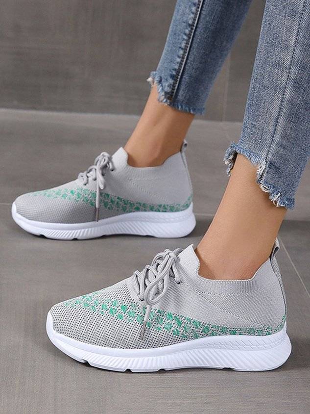 Breathable Color Block Slip On Sports Flyknit Sneakers