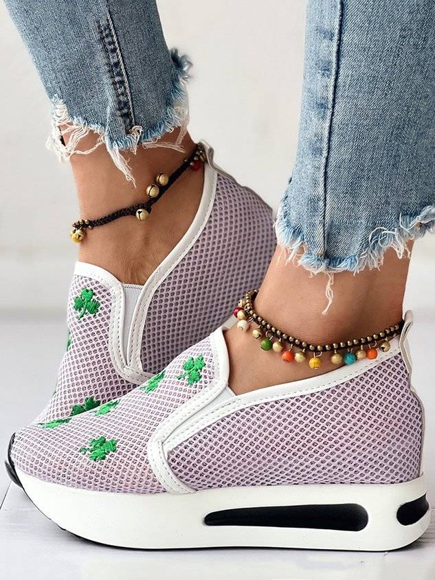 St. Patrick's Day Shamrock Embroidery Hollow Out Muffin Sneakers